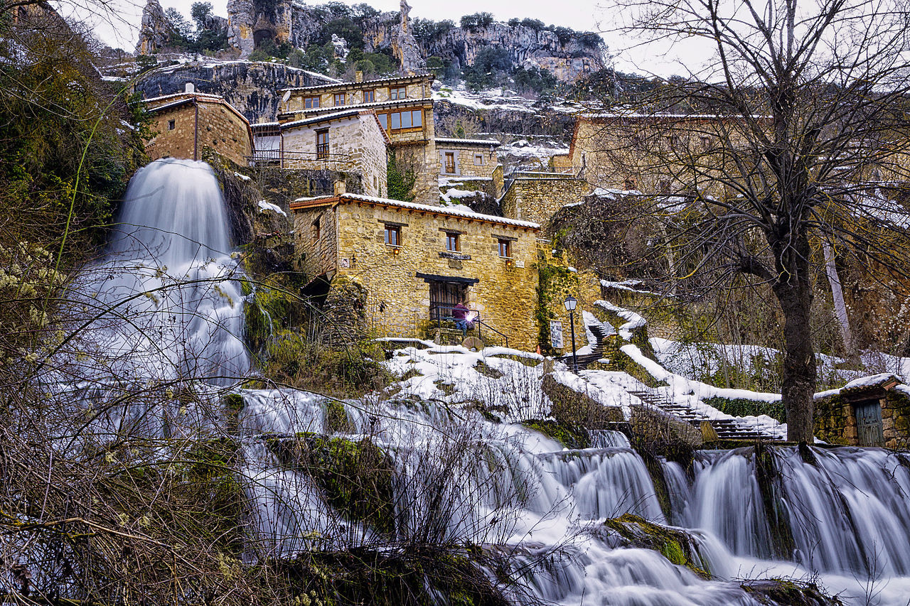 Cascada De Orbaneja Del Castillo Burgos Fueradeserie viajes 