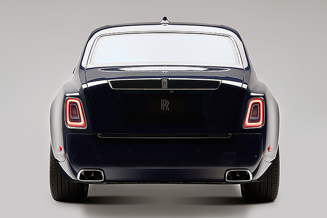 Vista trasera del Koa Phantom, el quinto Rolls-Royce de la coleccin JBS.