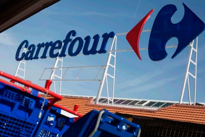 Carrefour España factura 2.291 millones hasta marzo, un 0,4% más, impactada por las gasolineras