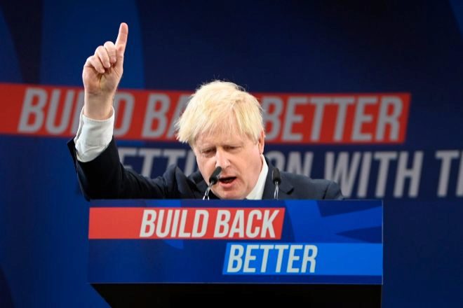 El primer ministro británico, Boris Johnson, durante su discurso de clausura del Congreso anual del Partido Conversador británico en Mánchester.