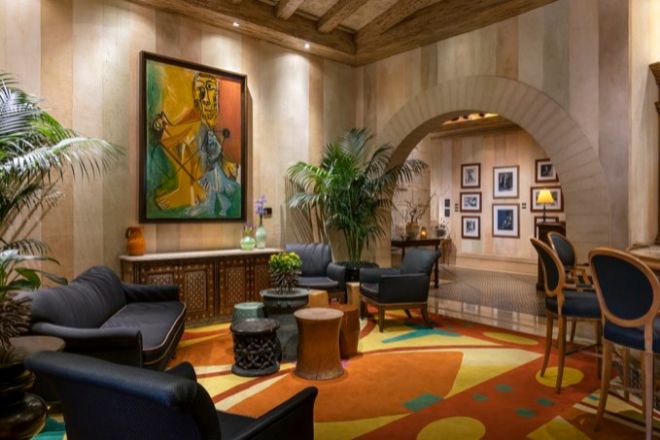 Hasta que ayer han pasado a nuevas manos las obras de Picasso haban colgado en el restaurante y salones del saln que lleva su nombre en el Hotel-Casino Bellagio.