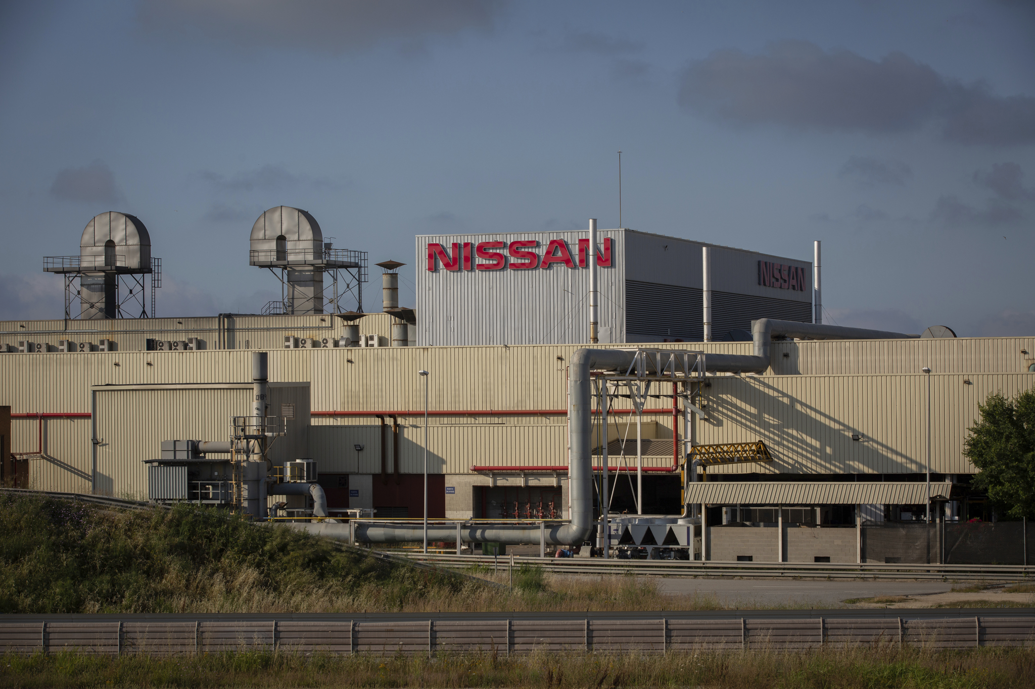 Imagen de archivo del exterior de la fábrica de Nissan en la Zona Franca de Barcelona.