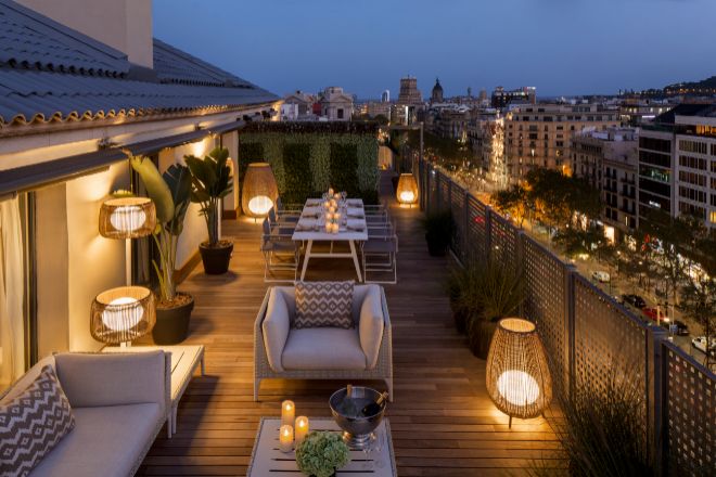 Terraza de la azotea del hotel Majestic (Barcelona).