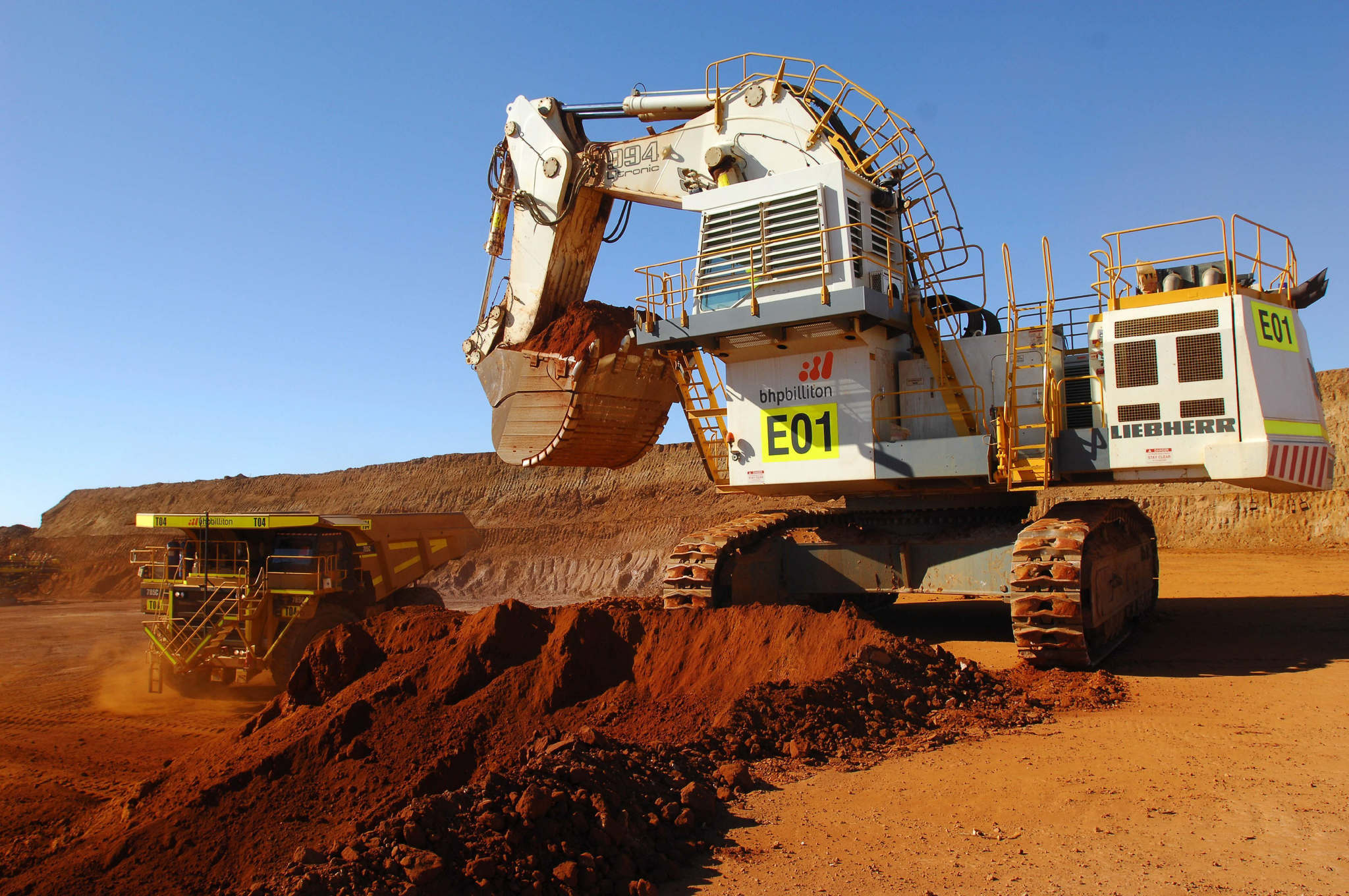 Una gra trabajando en una mina de nquel de BHP en la localidad australiana de Ravensthorpe.