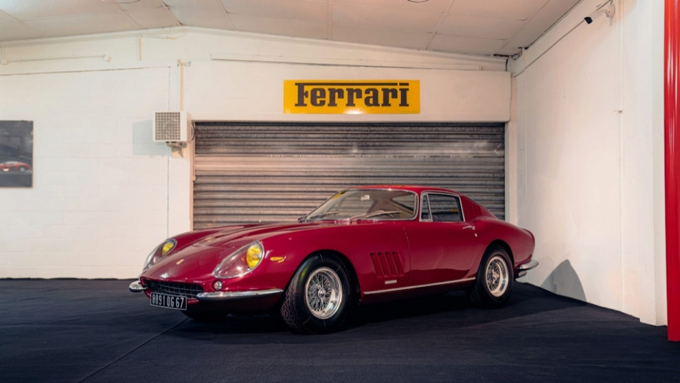 La joya. Ferrari 275 GTB/4 de 1966, con un precio estimado de entre...