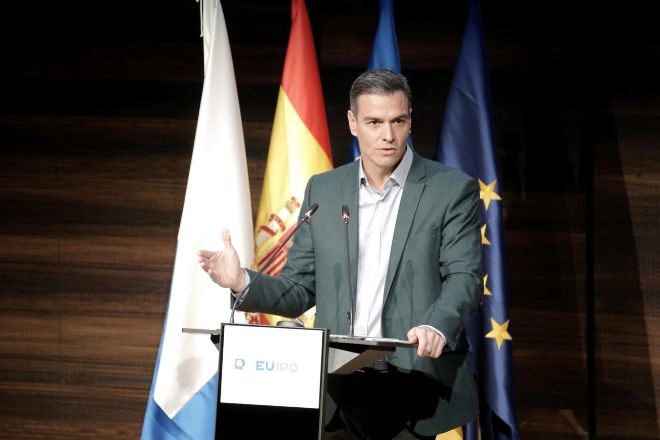 Sánchez anuncia que actualizará las pensiones para 2022 este martes en el...