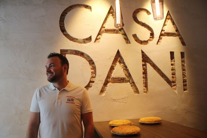 Dani García de Casa Dani, la tortilla de patatas más famosa de Madrid.