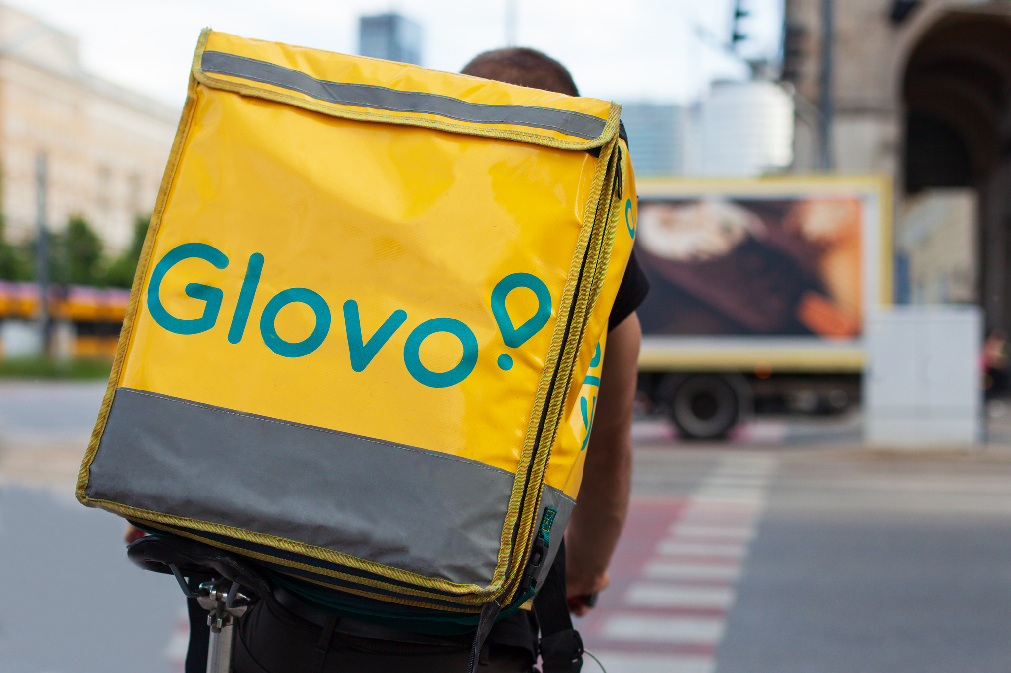Uber baraja mejorar la opa por el dueño de Glovo por encima de 11.500 millones