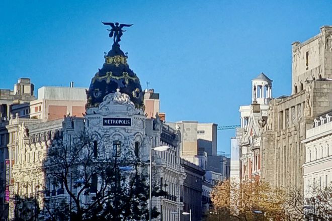 La pizarra de Cupa está presente en el Edificio Metrópolis de Madrid.