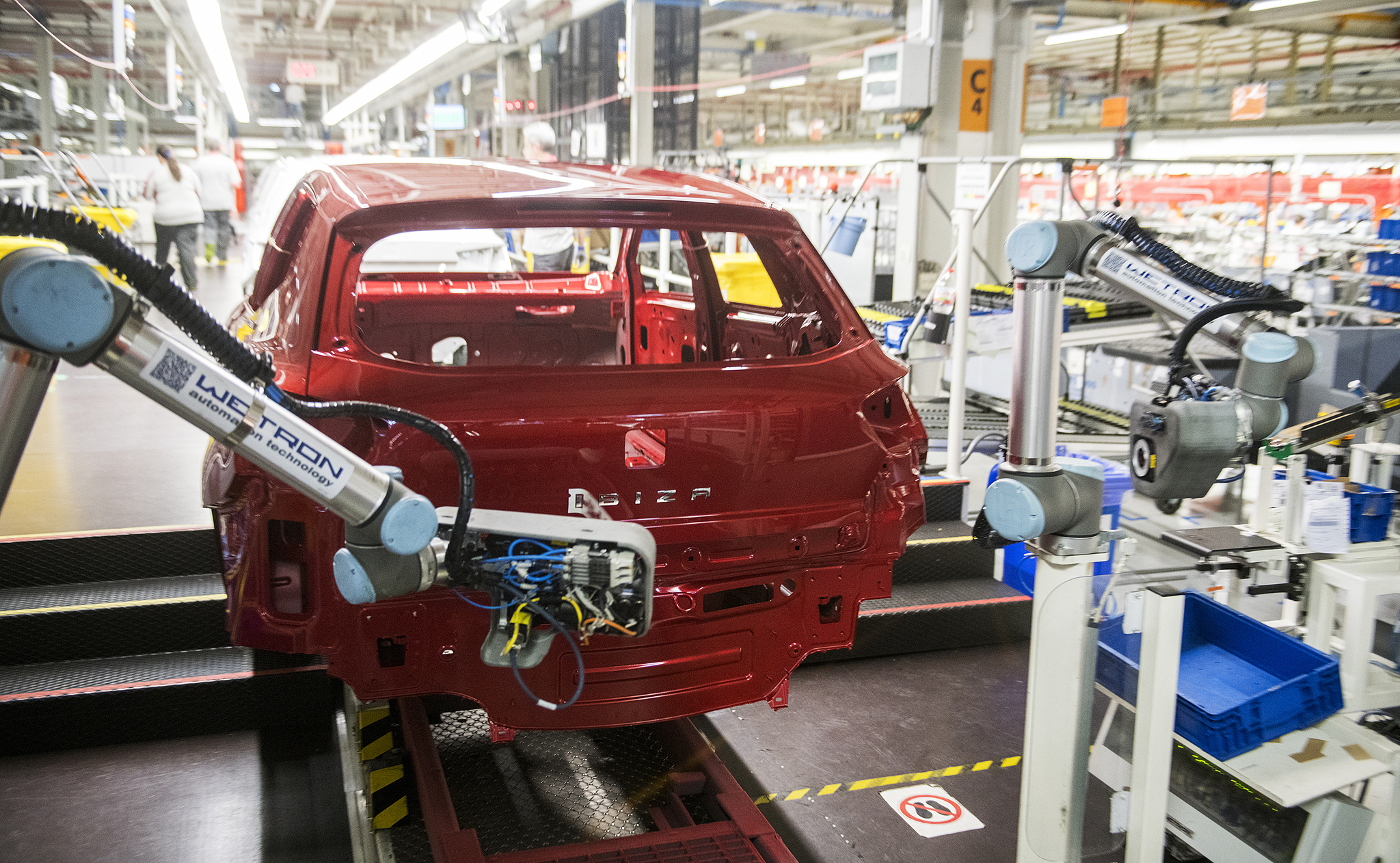 La actividad manufacturera de España acelera su crecimiento en abril