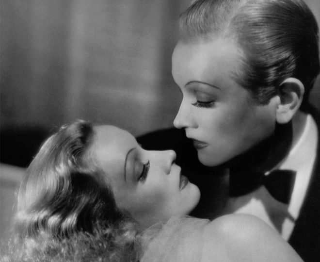 Díptico de Marlene Dietrich que forma parte de la exposición "Cine y moda por Jean Paul Gaultier".