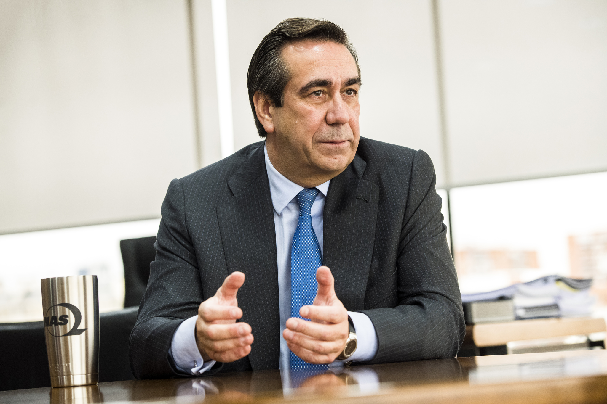 Acerinox vuelve a beneficios pero recorta sus ventas un 11%