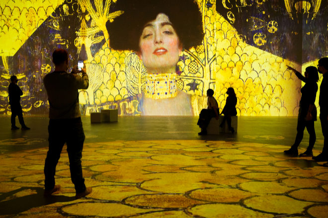 Recreación del cuadro "Mujer fatal" hecho por Klimt en 1901.
