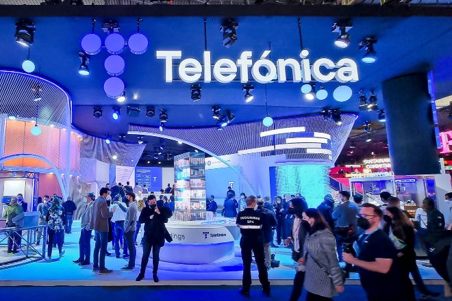 Álvarez-Pallete, presidente de Telefónica (stand de esta edición en la imagen) pidió mejoras para las 'telecos' y que se cofinancien las redes.