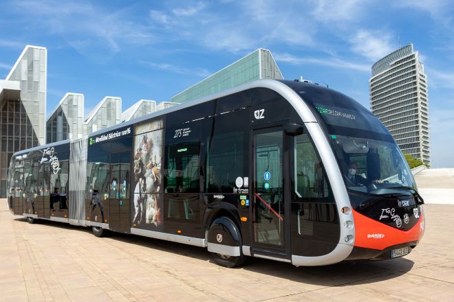 Los autobuses eléctricos biarticulados que incorpora Zaragoza.
