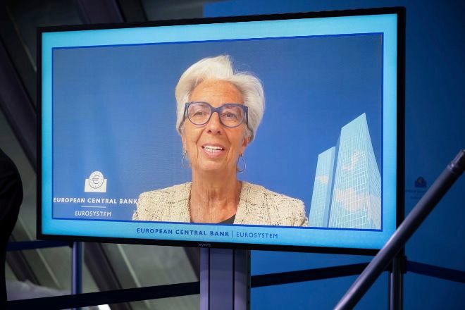 La presidenta del BCE, Christine Lagarde, ayer durante su rueda de prensa virtual tras dar positivo por Covid-19.