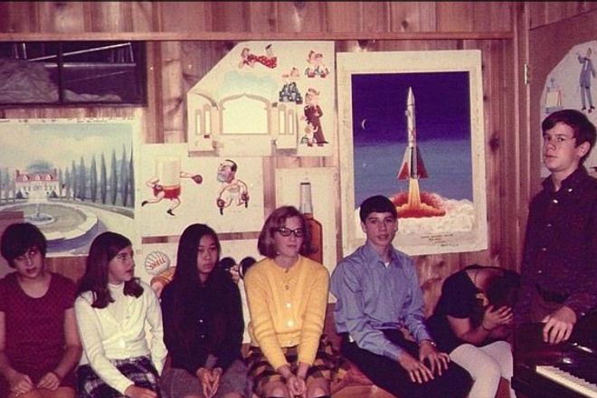 Foto de Travolta a los 15 aos con compaeros de su instituto.