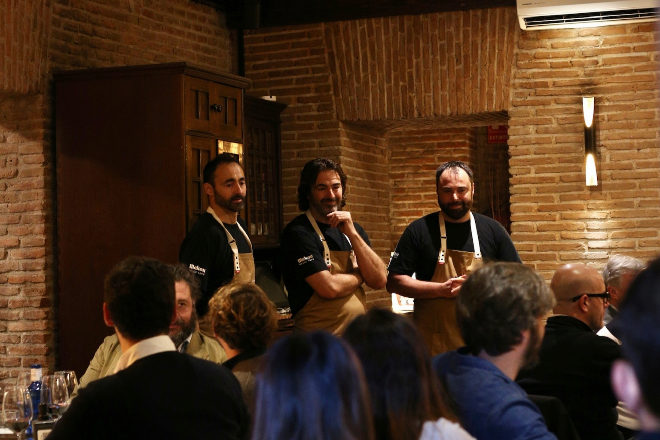 Los hermanos Gorrotxategi durante la presentación de Haragi 2022 en la sede de Casa Julián de Tolosa de la Cava Baja, Madrid. 