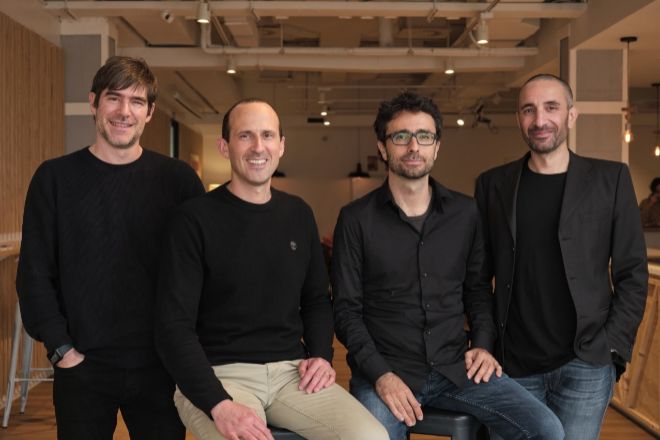 De izquierda a derecha, Ferrán Estalella, Alun Evans, Toni Mateos y Alessandro Siniscalchi, fundadores de Freeverse.
