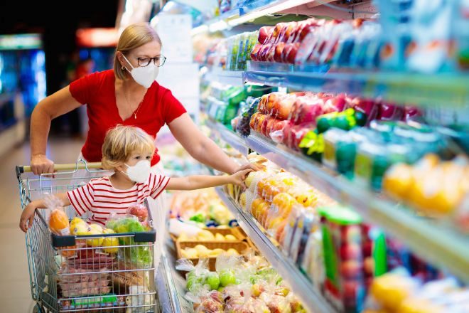 Los consumidores buscan alimentos diferentes según su generación.