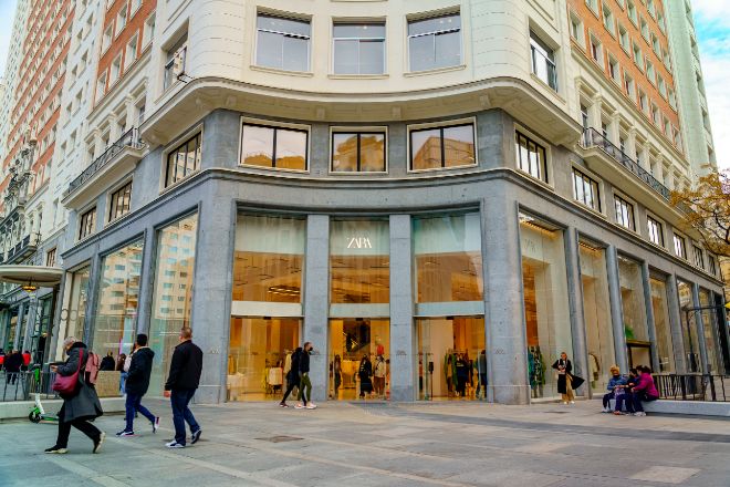 Imagen de la nueva tienda de Zara en Plaza de España (Madrid).