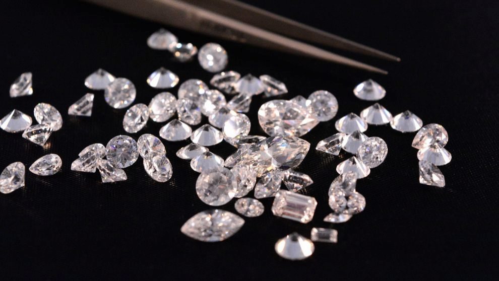 Bombardeo dinero Christchurch Moissanita vs. diamante, ¿cuáles son sus diferencias principales? | Moda y  caprichos