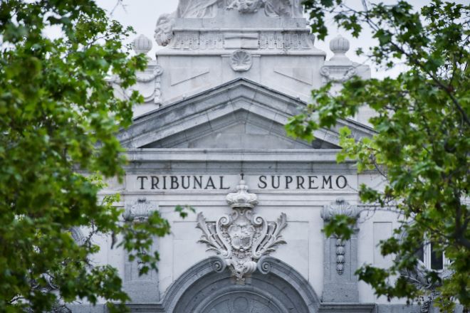 Fachada principal de la sede del Tribunal Supremo en Madrid.