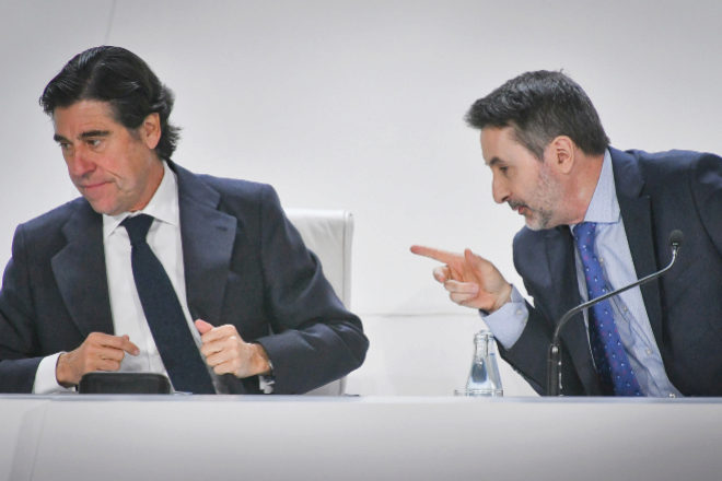 Manuel Manrique Cecilia, presidente de Sacyr, y Josu Jon Imaz, consejero delegado de Repsol.