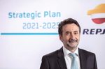 Repsol devuelve el golpe a ENI en renovables con su regreso a Italia