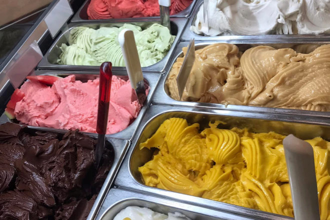 Varios de los sabores que ofrece la heladería Pèrche no! de Florencia.