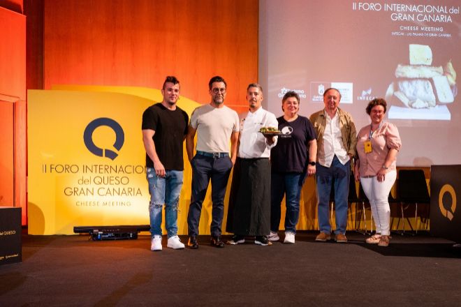 El I Concurso Nacional de Bocadillos de Queso de España se celebró en el II Foro Internacional del Queso Gran Canaria Cheese Meeting. 