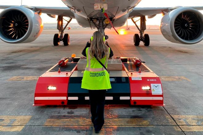 Iberia aspira a operar el hándling en 37 aeropuertos de toda España.