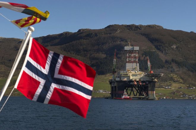 El fondo soberano de Noruega invierte en el extranjero los ingresos procedentes del petróleo y el gas del país.