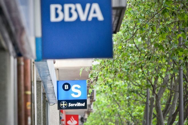 El impuesto a la banca recortará un 25% el beneficio de Sabadell y Unicaja