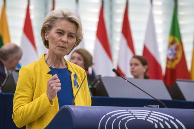 La presidenta de la Comisión Europea, Ursula von der Leyen, ayer en la sede del Parlamento Europeo en Estrasburgo (Francia) durante el Debate sobre el Estado de la Unión.