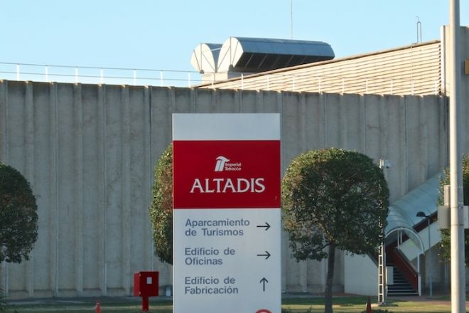 Altadis prevé 15 o 16 despidos en su planta de Cantabria, con una huelga encima de la mesa