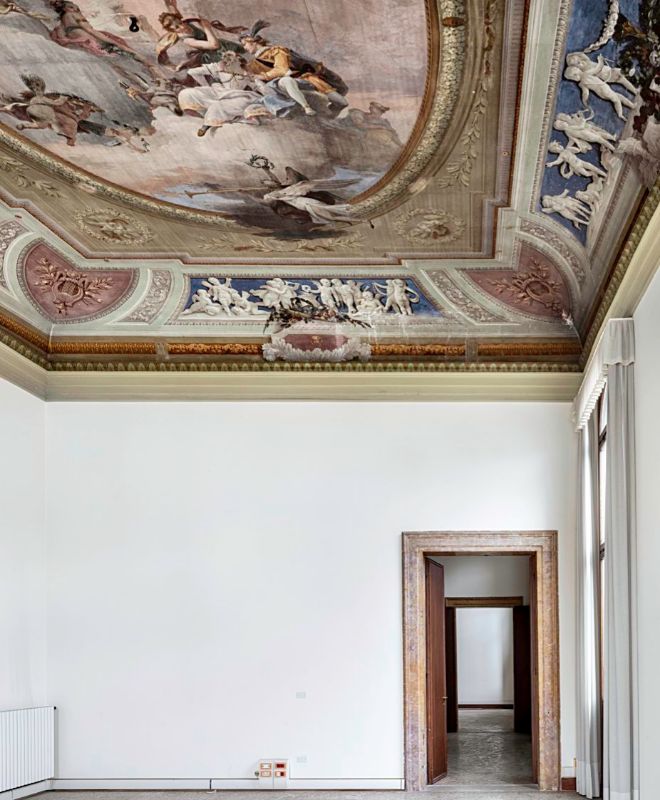 Fresco en el techo de uno de los salones de Palacio Diedo, pintado por el artista Costantino Cedini en 1795.