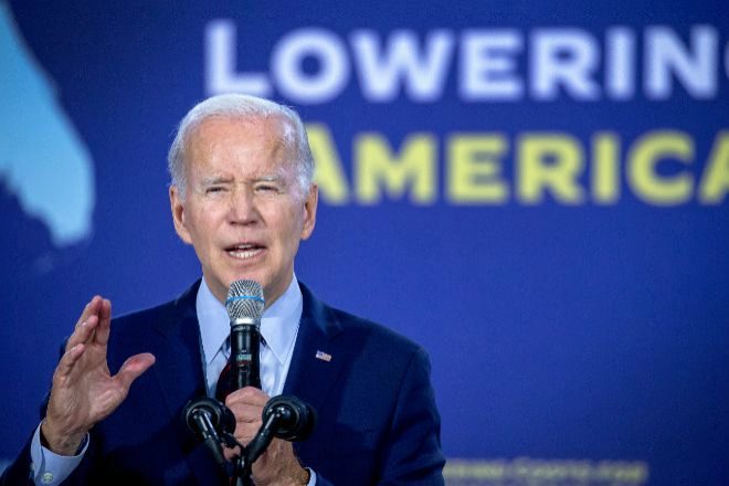 Biden propone impuestos al exceso de beneficios de las compañías petroleras