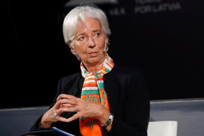Lagarde dice que la recesión no será suficiente para «domar» la inflación