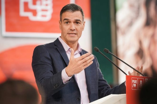 Pedro Sánchez: continuaremos «aprobando impuestos para que los que están arriba apoyen a los que están abajo»