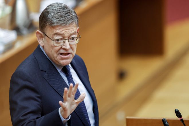 Ximo Puig saca su reforma fiscal con unanimidad en el parlamento regional