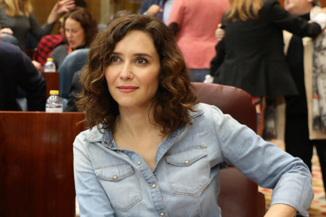 Ayuso saca adelante su ley de blindaje fiscal de Madrid en plena ofensiva del Gobierno