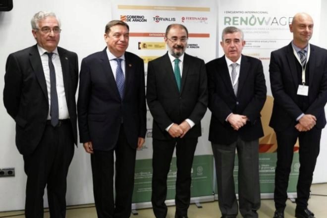 El ministro de Agricultura, Pesca y Alimentación, Luis Planas y el presidente de Aragón, Javier Lambán, inauguran el I Encuentro Internacional Renowagro.