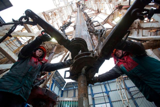 El miedo a la reapertura del grifo petrolero por parte de la OPEP+ sacude el mercado