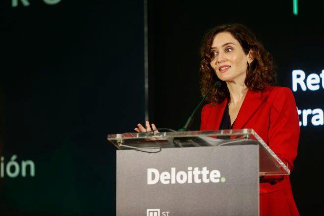 Ayuso advierte de que se está frenando la inversión por el impuesto a las grandes fortunas