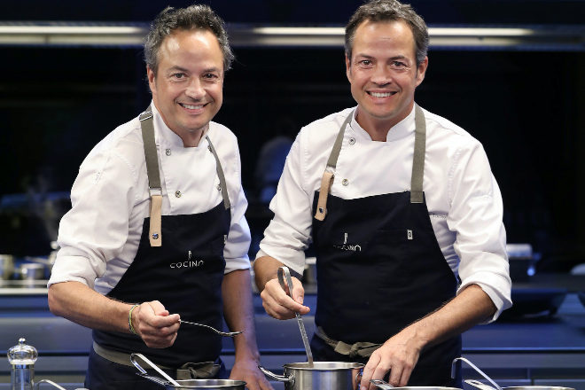 Cocina Hermanos Torres, restaurante barcelonés de Sergio y Javier Torres, nuevo tres estrellas Michelin.
