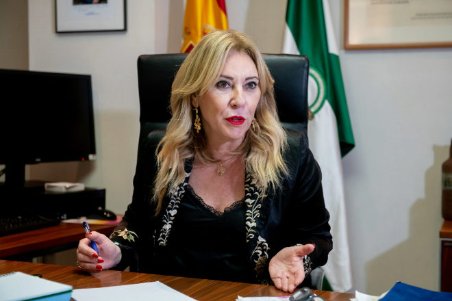 Carolina España, consejera de Economía, Hacienda y Fondos Europeos de la Junta de Andalucía, durante un momento de la entrevista.