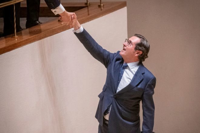 Garamendi debe defender el prestigio de los empresarios