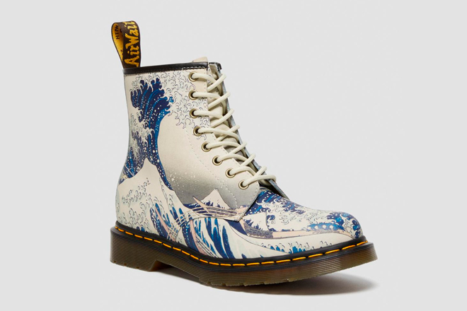 Dr. Martens The Met The Great Wave.