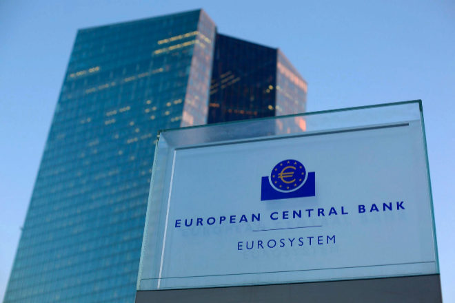 Los trabajadores del BCE amenazan con ir a la huelga si no suben más sus salarios